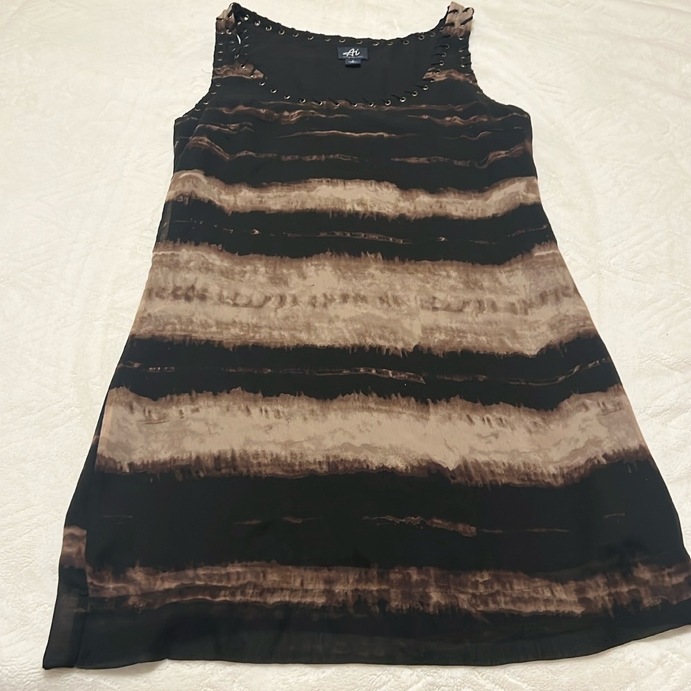 Authentic Icon dress size S laces